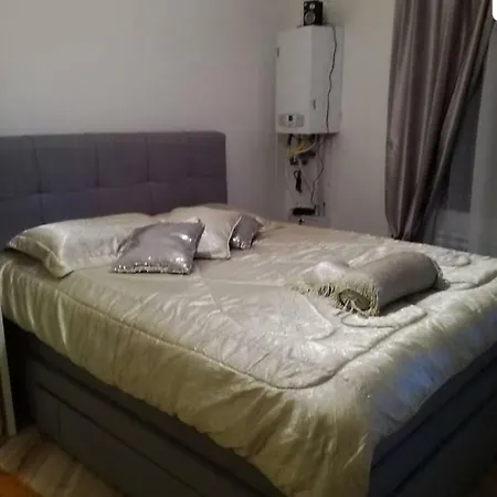 Apartment Red Stars Vitosha - Free Parking